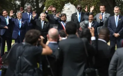 El presidente Fernández fue uno de los invitados principales al cambio de mando.