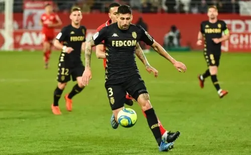Maripán enfrentará al PSG de Messi por la Ligue 1.