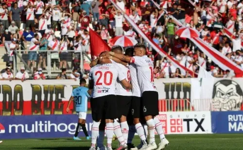 Curicó busca seguir con los abrazos en el torneo nacional (Agencia Uno)