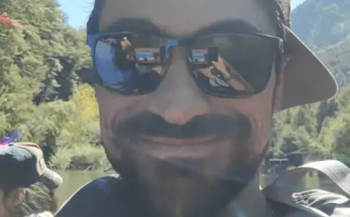 Protagonista de #PobreNovio,Etienne Bobenrieth, se muestra en el relajo de sus vacaciones.(2)