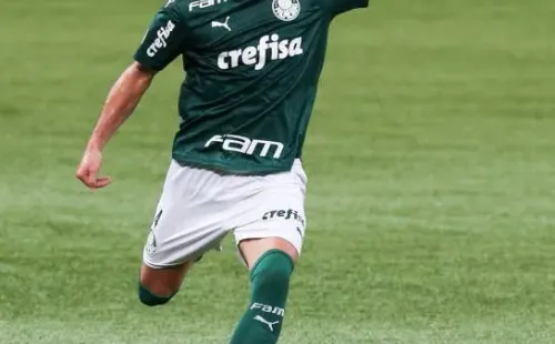 Kuscevic gana minutos poco a poco en Palmeiras y tiene la confianza y elogios del DT Abel Ferreira.