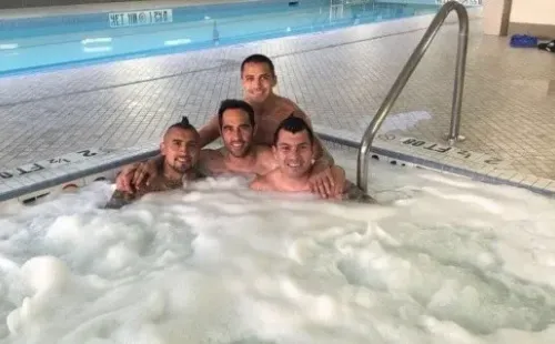 Vidal, Bravo, Gary y Alexis, más Charles, serán la columna de la Roja ante Brasil.