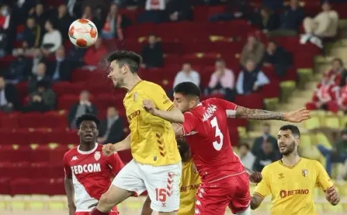 Guillermo Maripán reapareció en Mónaco con empate y eliminación en Europa League, pero justo a tiempo para ir contra PSG y venirse a la Roja. (Foto: gentileza)