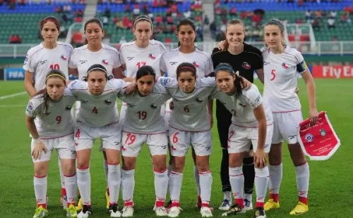 El XI de Chile ante Corea del Norte. (Getty Images)