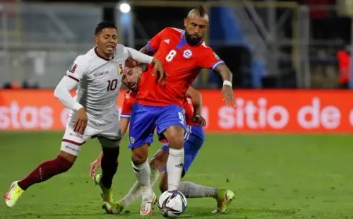Vidal vuelve a la Roja tras su suspensión de dos partidos (Agencia Uno)