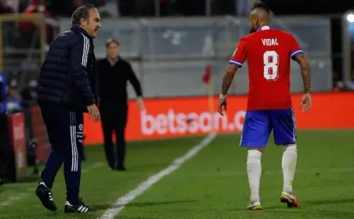 Ni Lasarte ni la Generación Dorada pudieron ayudar a la selección chilena a conseguir una clasificación directa a Qatar, ahora esperan por un milagro que los deje entrar al repechaje. (Foto: Agencia Uno)