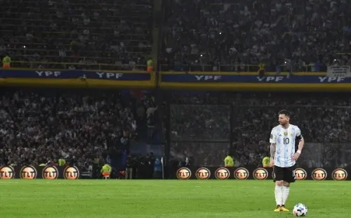 Los hinchas argentinos agotaron en una hora las poco más de 54 mil entradas disponibles para despedir a su selección en La Bombonera ante Venezuela. (Foto: Getty)