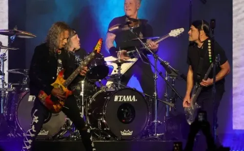 Malas noticias para los metaleros albos: Colo Colo-River o el concierto de Metallica.