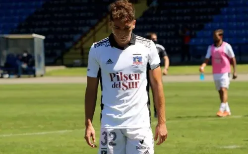 Luciano Arriagada debe decidir entre seguir en Colo Colo o buscar un nuevo desafío en Deportes Puerto Montt. Foto: Agencia Uno