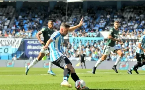 Racing lo siguió buscando y venció con una contundente goleada.