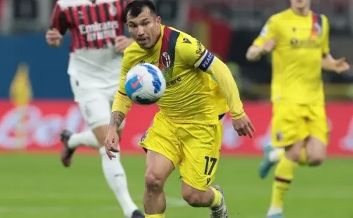Gary Medel jugó un partidazo y fue clave para el empate del Bologna ante el AC Milan. Foto: Getty Images