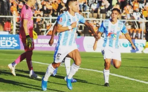 Felipe Flores escribió su nombre en el marcador en la victoria de Magallanes sobre Cobreloa. (Foto: Magallanes)