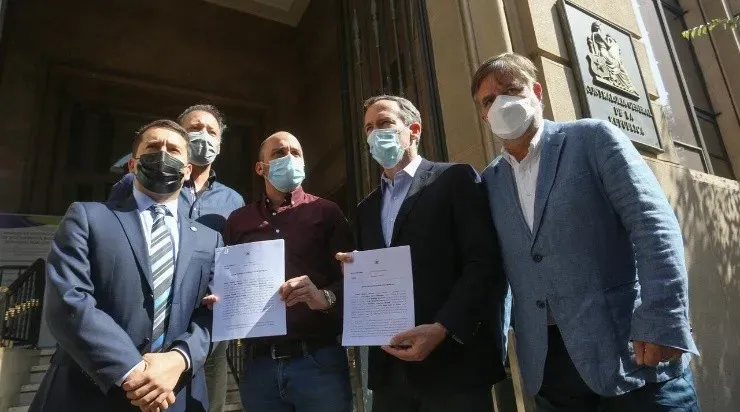 Los legisladores que fueron a la Contraloría. (AGENCIA UNO).