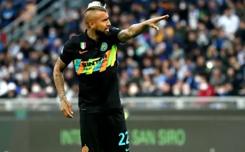Vidal en el duelo del Inter contra Hellas Verona: la prensa italiana no fue muy amigable.