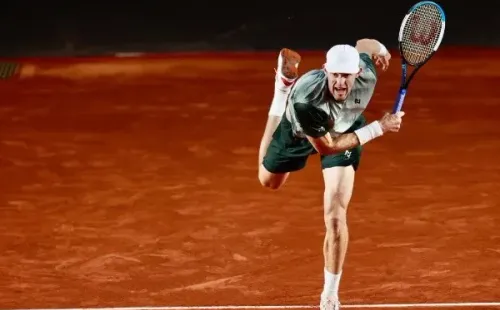 Pese al esfuerzo, tras esperar por la lluvia, Jarry no logró el paso a la definición.