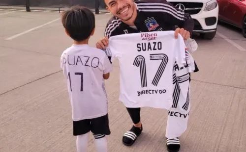 Gabriel Suazo y el pequeño Lorenzo en el Monumental.