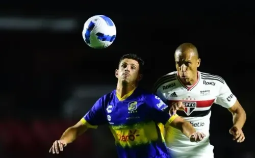 Everton lo quiso pelear en Brasil pero vuelve con las manos vacías. Foto: Conmebol.