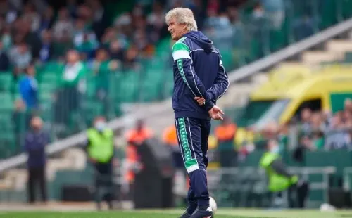 El Ingeniero miró atentamente el desempeño de su equipo y quedó conforme con el empate. (Foto: Getty)