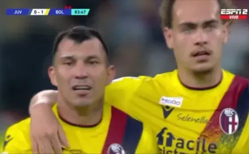 Gary Medel se fue expulsado ante un arranque de furia. (Foto: Captura Espn)
