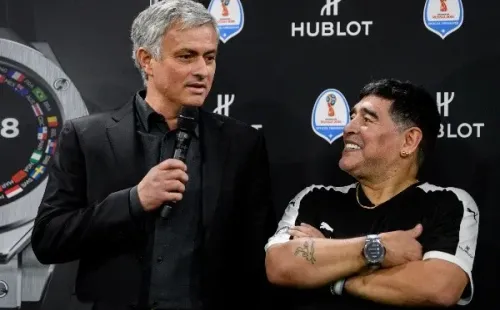 Mourinho y Maradona compartieron en muchas actividades juntos (Getty)