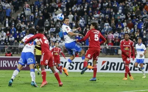 La UC repite ante Huachipato el once que derrotó a Sporting Cristal con un cambio.