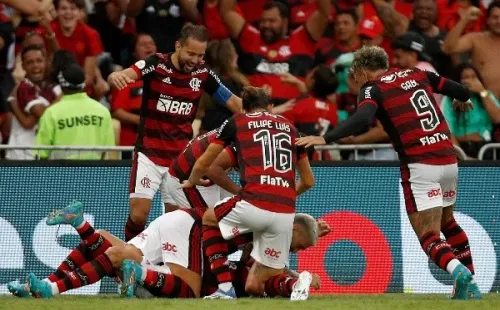 Mauricio Isla rompió el empate y fue vital con su gol para el triunfo de Flamengo ante Sao Paulo. Foto: Getty Images