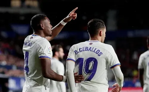 David Alaba marcó gol pero salió lesionado e incendió alarmas. (Foto: Getty Images)