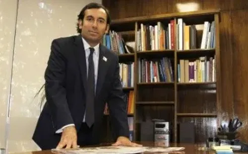 Fernando Arab llega a Colo Colo después de haber sido subsecretario de Sebastián Piñera. Foto: Subsecretaria del Trabajo.