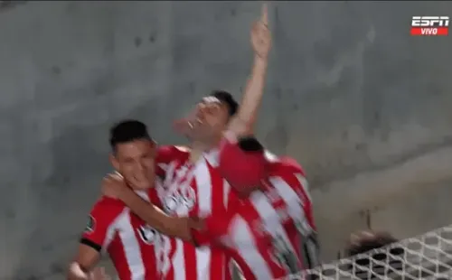 Mauro Boselli se lució con una tremenda definición. (Foto: Captura Espn)