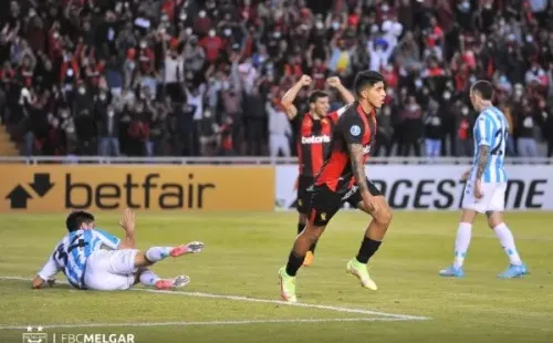 Melgar pasó por arriba de Racing en la altura.