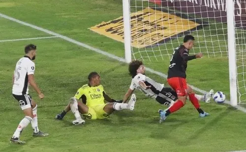 Carabalí estuvo flojo en el primer gol de River Plate (Agencia Uno)
