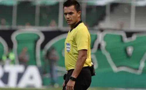 Nicolás Gallo estará a cargo del choque de Colo Colo y Alianza Lima. Foto: Getty Images