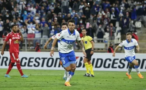Universidad Católica derrotó a Sporting Cristal en San Carlos de Apoquindo y quiere repetirse el plato en Perú. Foto: Agencia Uno