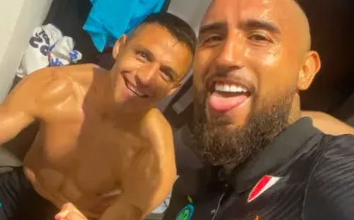 Arturo Vidal y Alexis Sánchez celebran el triunfo del Inter