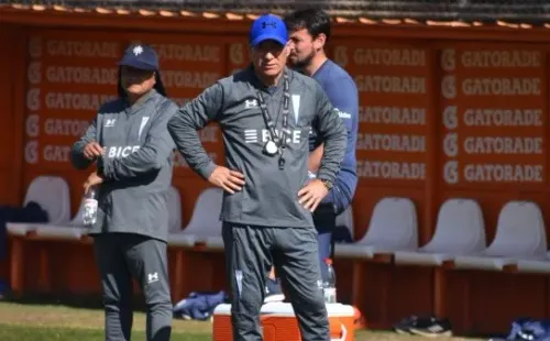 Ariel Holan volvió a la UC y tiene un duro panorama por enfrentar. | Foto: Universidad Católica