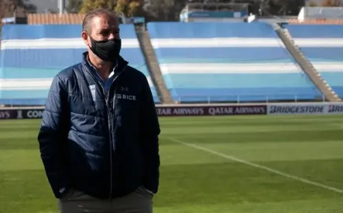 Buljubasich asumió la gerencia deportiva de Cruzados el 7 de julio de 2010 y desde entonces ha conseguido siete títulos de Primera División, cuatro Supercopa y una Copa Chile. | Foto: Agencia Uno