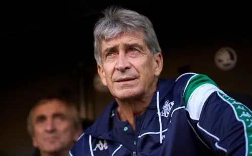 Manuel Pellegrini estrenó nuevo look y el Betis ganó un partido clave para seguir soñando con Champions League. Foto: Getty Images