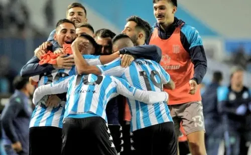 Racing celebra el triunfo ante Aldosivi (Foto: Racing)