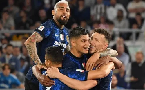 Arturo Vidal llega a lo más alto del ranking de títulos en el fútbol chileno. Foto: Getty Images