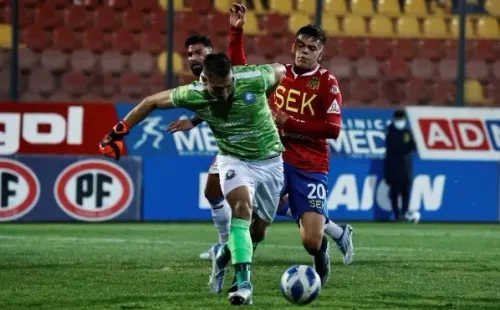 Pese a ser importante para Antofagasta, Ignacio González no pudo con Unión Española. Foto: Agencia Uno.