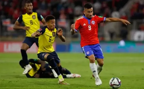 Byron Castillo enfrentó a Chile en dos partidos por las Eliminatorias Sudamericanas rumbo al Mundial de Qatar 2022. | Foto: Getty