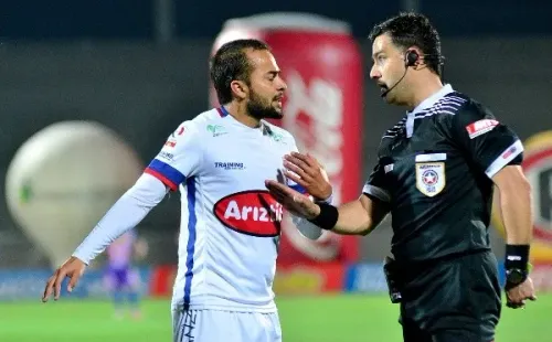 Patricio Blanca protagonizó una vergonzosa polémica en el estadio Zorros del Desierto. | Foto: Agencia Uno