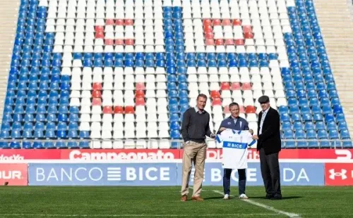 Ariel Holan fue presentado en la semana en Universidad Católica.