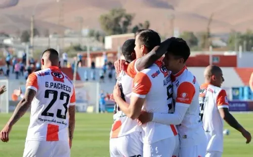 Cobresal consiguó un importante triunfo ante O’Higgins para meterse en la parte alta. Foto: Agencia Uno