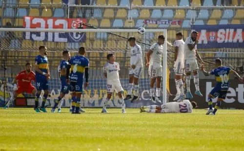 Cuevas le marcó un golazo a Galíndez. | Foto: Agencia Uno