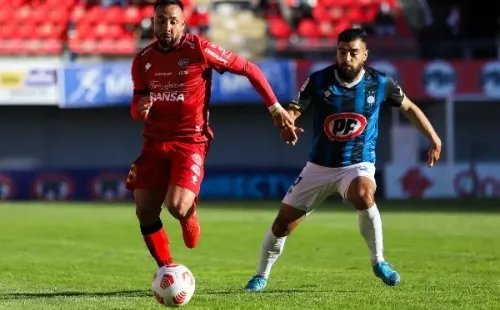 El súper Ñublense de Jaime García se enfrenta al aguerrido Huachipato de Mario Salas. Foto: Agencia Uno