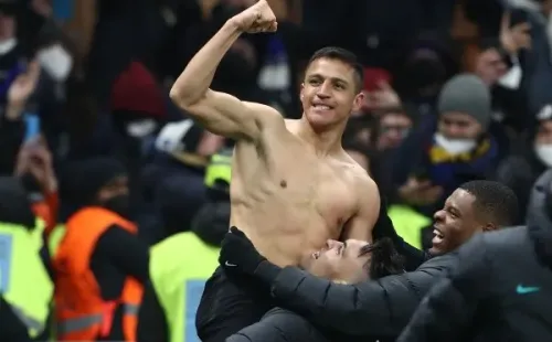 Alexis Sánchez anotó el gol del triunfo en el minuto 121 y fue el héroe del Inter de Milán en la Supercopa. Foto: Getty Images