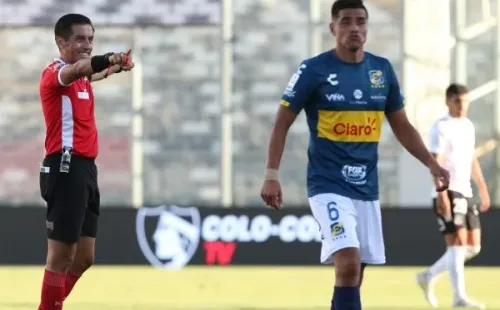 Francisco Gilabert sonríe tras la resolución del Tribunal de Disciplina. | Foto: Agencia Uno