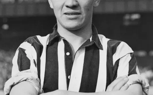 Jorge Robledo con la camiseta del Newcastle United. | Foto: Getty