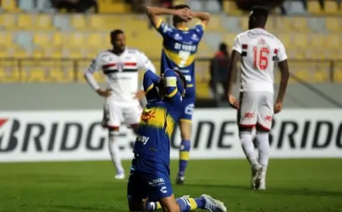 Everton sufre tras la goleada de Sao Paulo sobre Jorge Wilstermann. | Foto: Agencia Uno